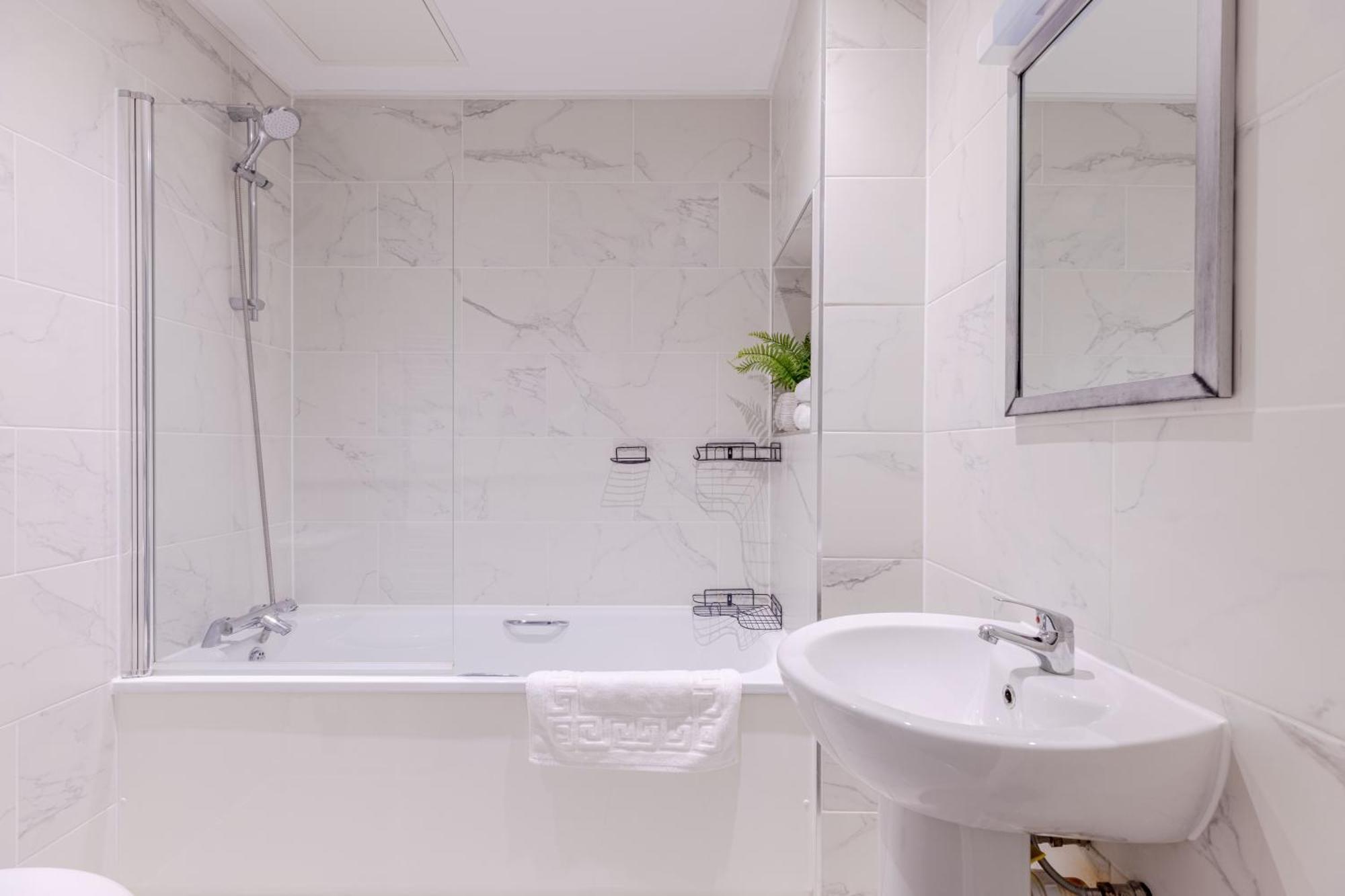 Vertigo Boutique Sleeps 4 London Kingston upon Thames  Exterior foto